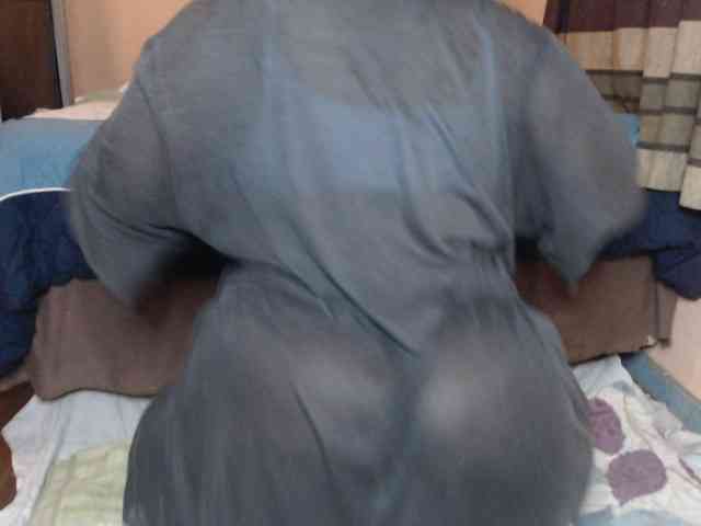 Prettybkack25 webcam