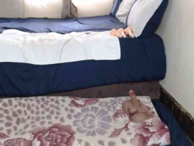 Prettybkack25 webcam