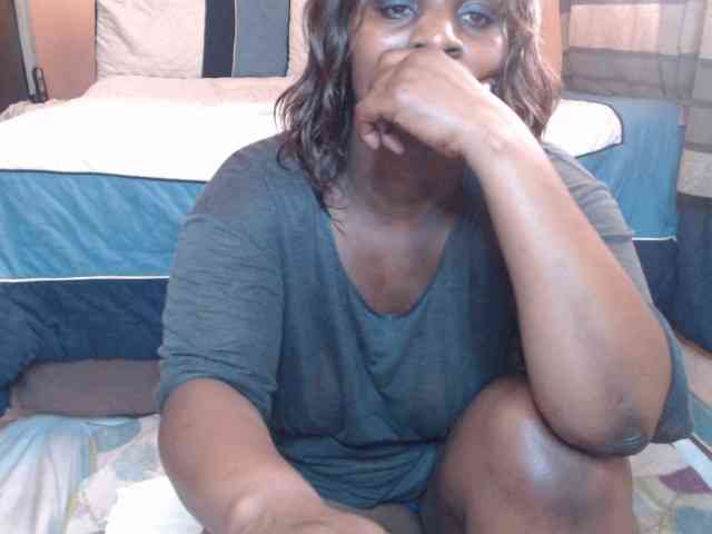 Prettybkack25 webcam