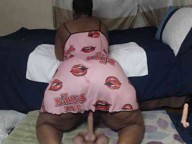 Prettybkack25 webcam