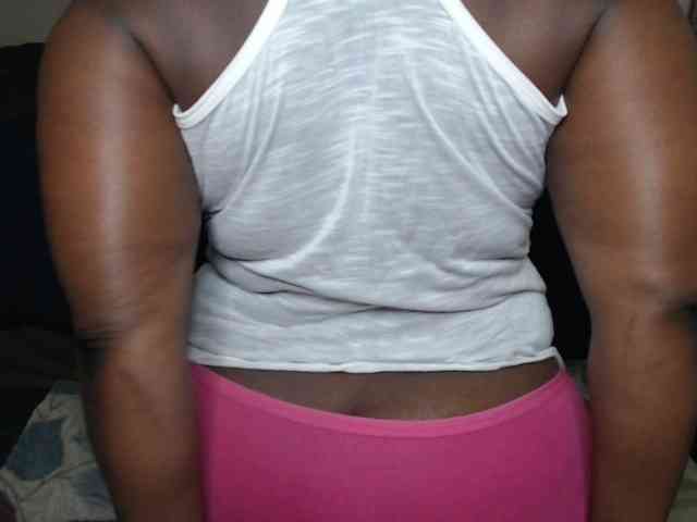 Prettybkack25 webcam