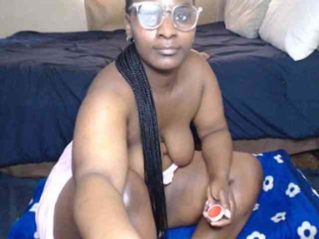 Prettybkack25 webcam