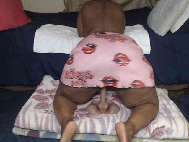 Prettybkack25 webcam