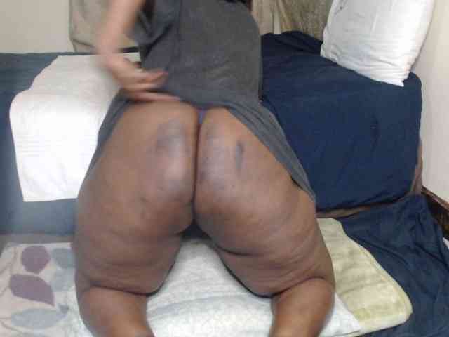 Prettybkack25 webcam