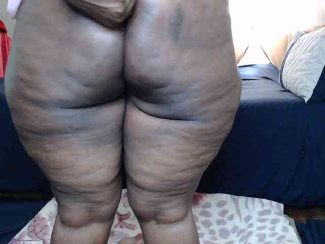 Prettybkack25 webcam