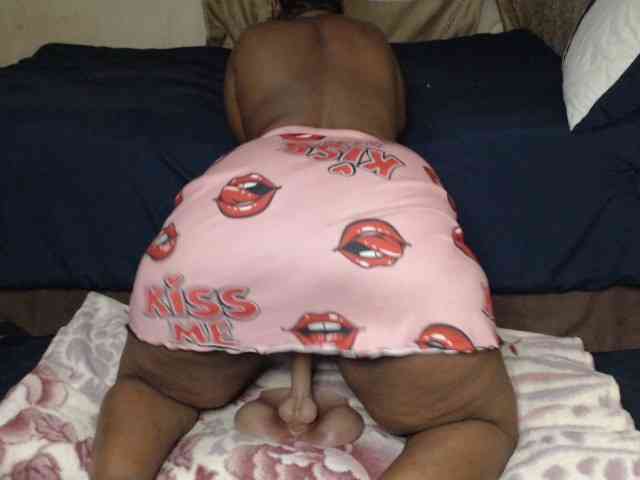 Prettybkack25 webcam