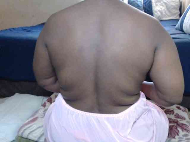 Prettybkack25 webcam