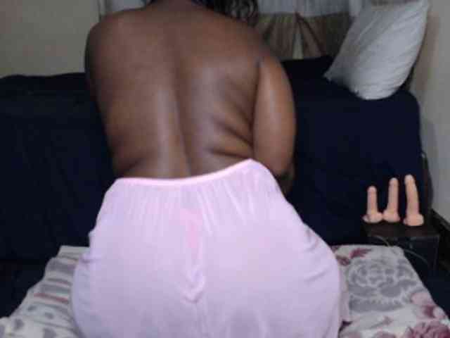 Prettybkack25 webcam