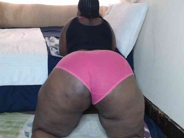 Prettybkack25 Live Webcam on BongaCams