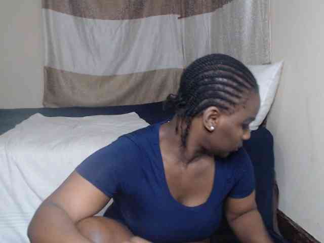 Prettybkack25 webcam