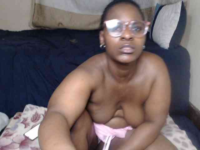 Prettybkack25 webcam
