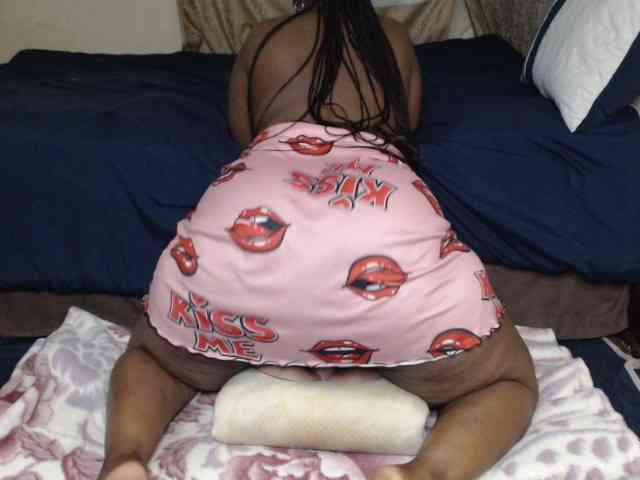 Prettybkack25 webcam