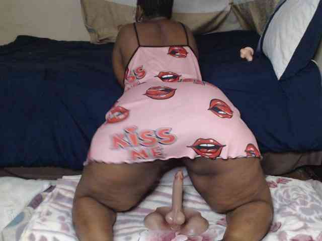 Prettybkack25 webcam