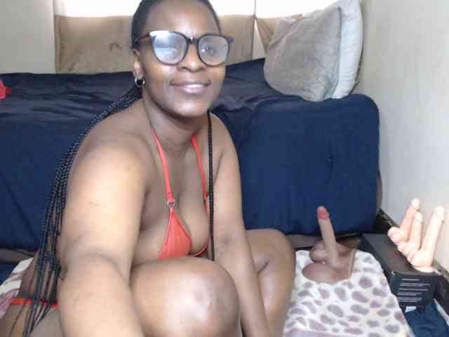 Prettybkack25 webcam