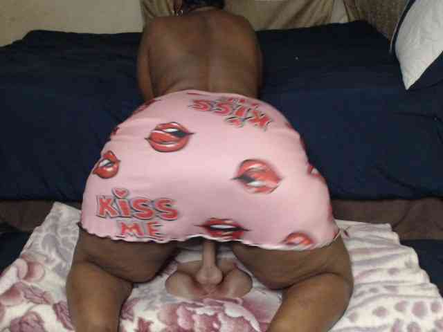 Prettybkack25 webcam