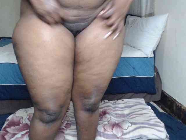 Prettybkack25 webcam