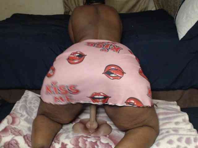 Prettybkack25 webcam