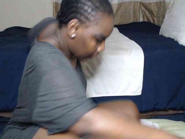 Prettybkack25 webcam