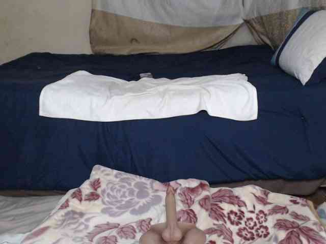 Prettybkack25 webcam