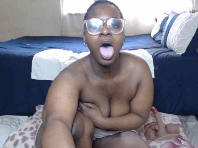 Prettybkack25 webcam