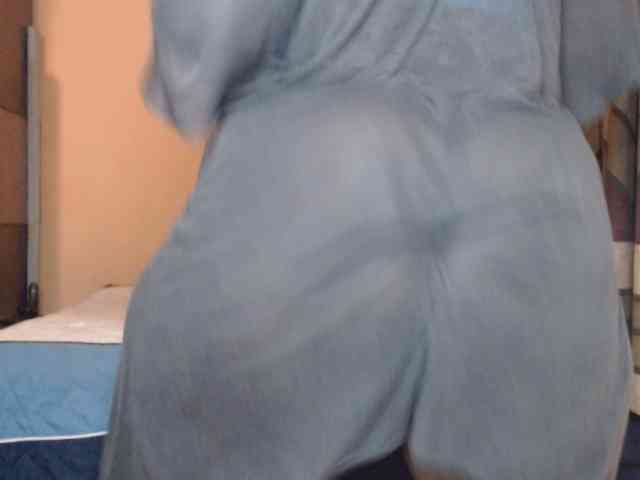 Prettybkack25 webcam