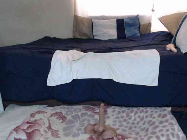 Prettybkack25 webcam