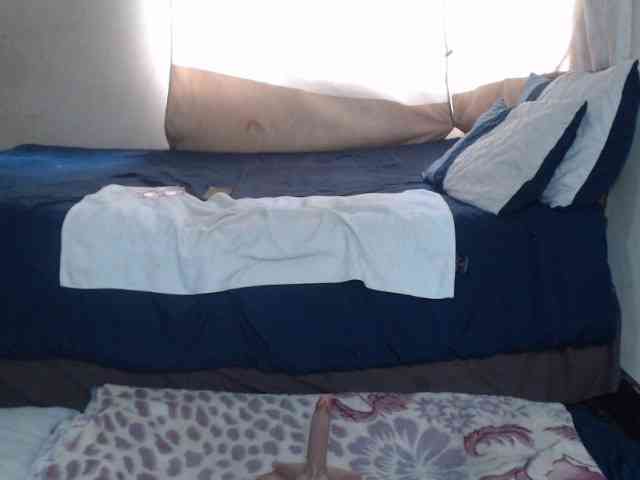 Prettybkack25 webcam