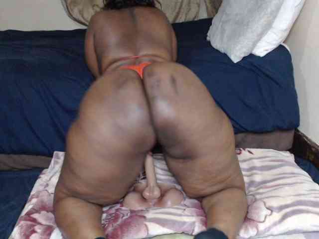 Prettybkack25 webcam