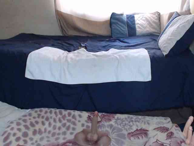 Prettybkack25 webcam