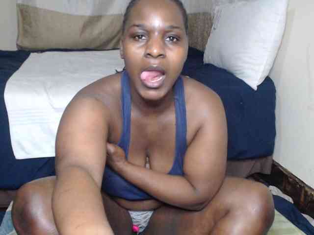 Prettybkack25 webcam