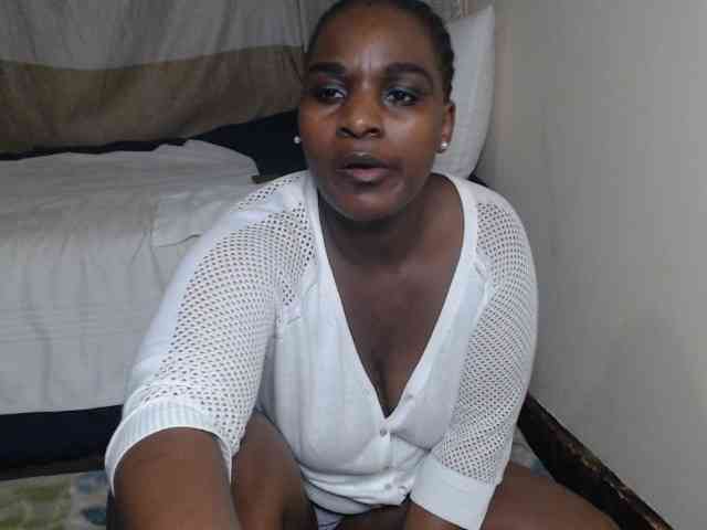 Prettybkack25 webcam