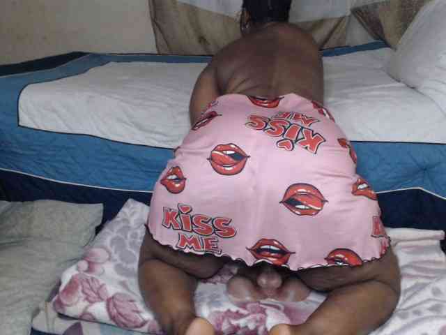 Prettybkack25 Live Webcam on BongaCams