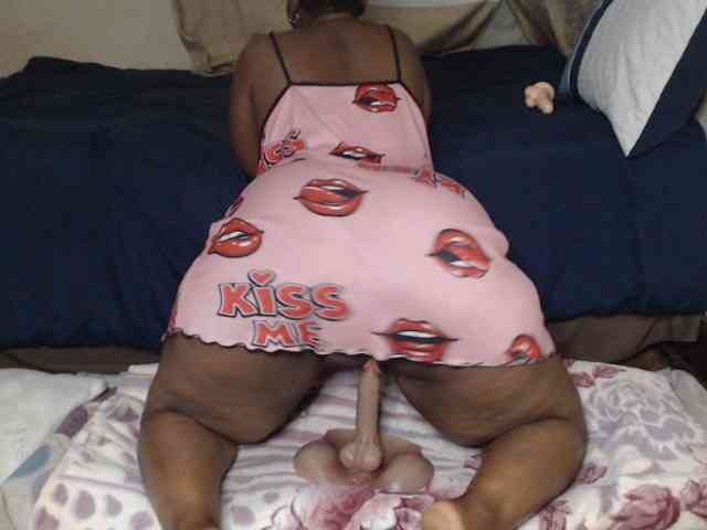 Prettybkack25 webcam