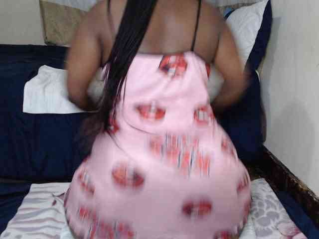 Prettybkack25 webcam