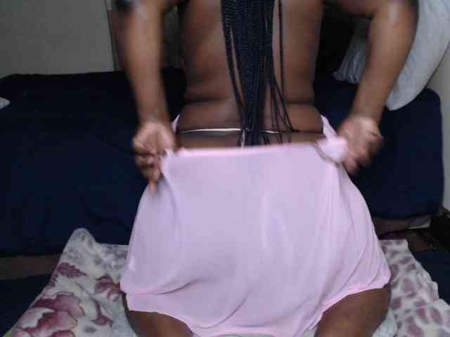 Prettybkack25 webcam