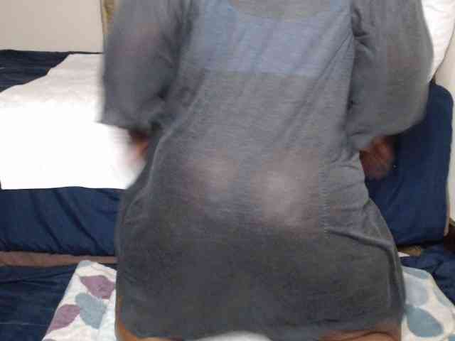 Prettybkack25 webcam