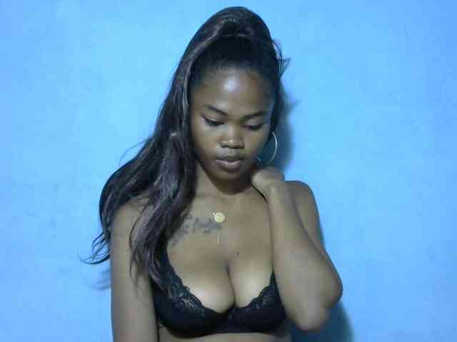 Rachina22's webcam live show