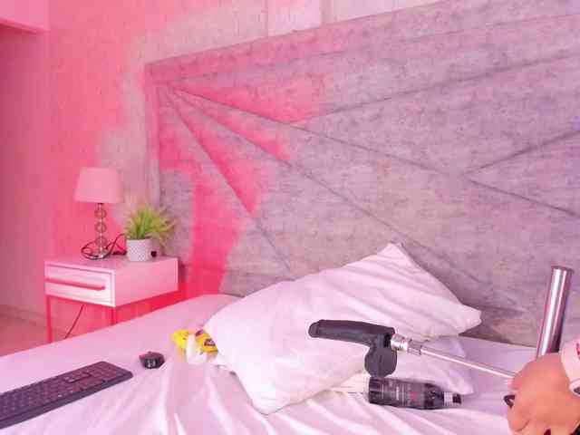 StephanieDaniels webcam