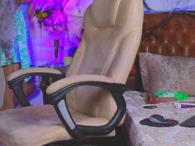 Alina-Grosu webcam