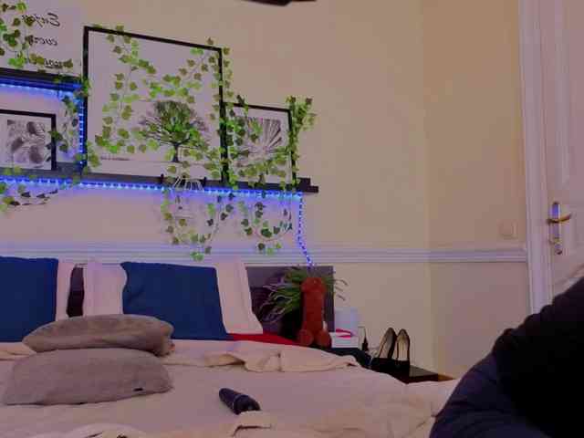 LunaRishi webcam