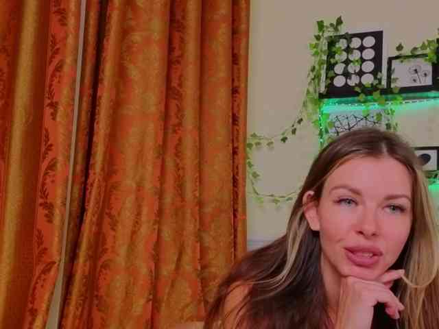 LunaRishi webcam