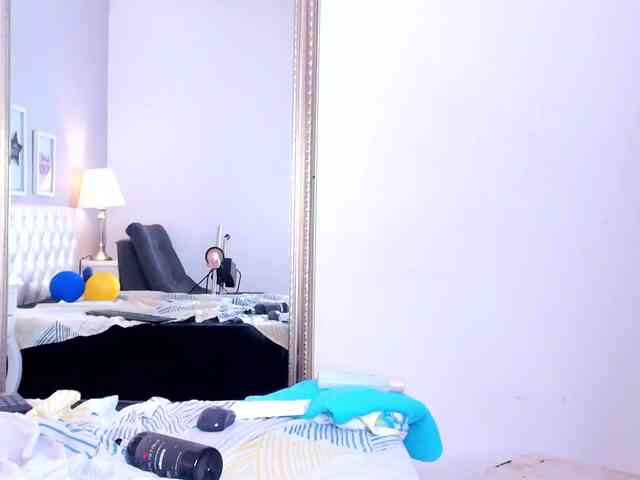 Nicolle-Anderson webcam