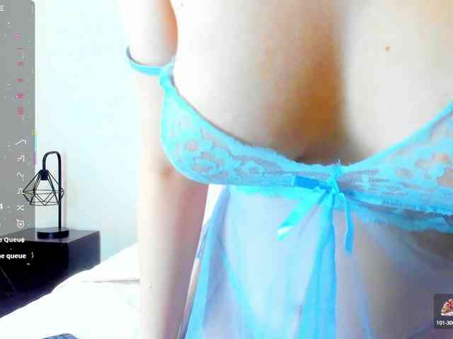 CrysttalMoon webcam