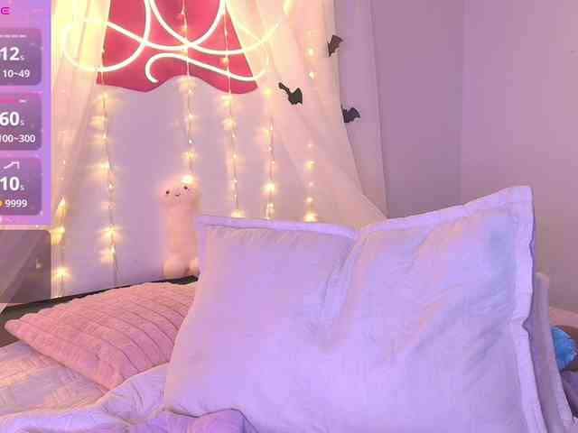 CrysttalMoon webcam