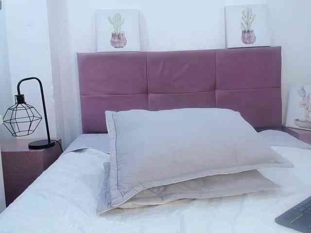 CrysttalMoon webcam