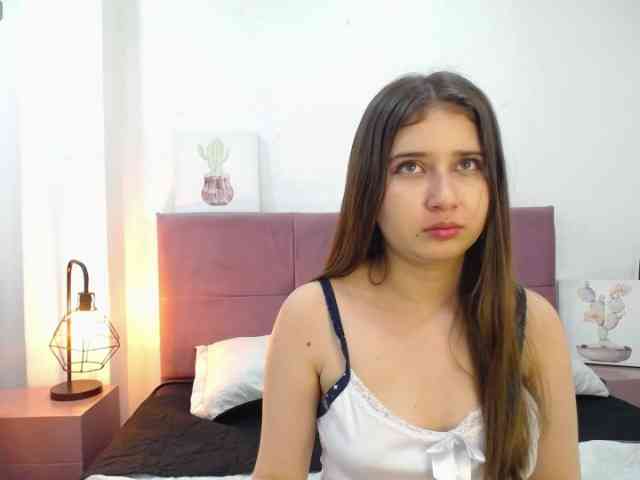 naked live sex CrysttalMoon
