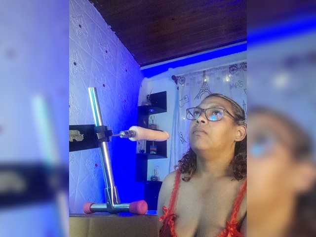 Dannapez's BongaCams show and profile