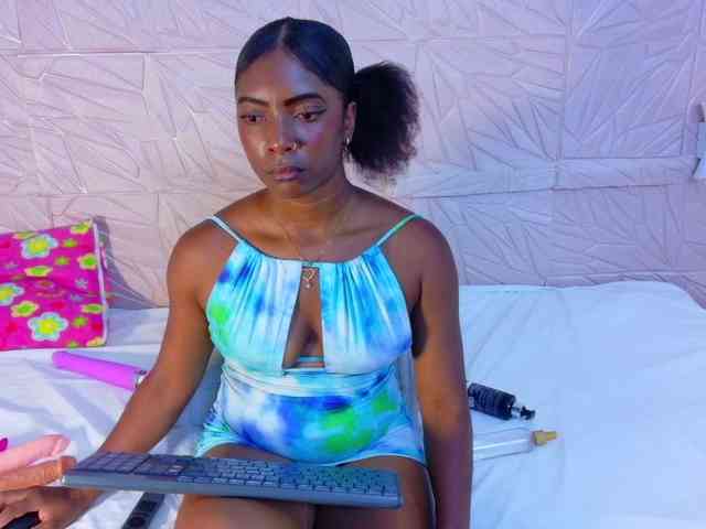Shantall-williams webcam