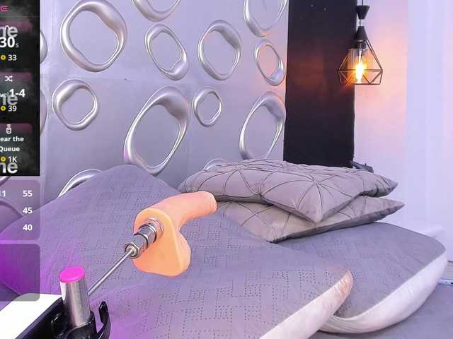 Skylar-Smith's BongaCams show and profile