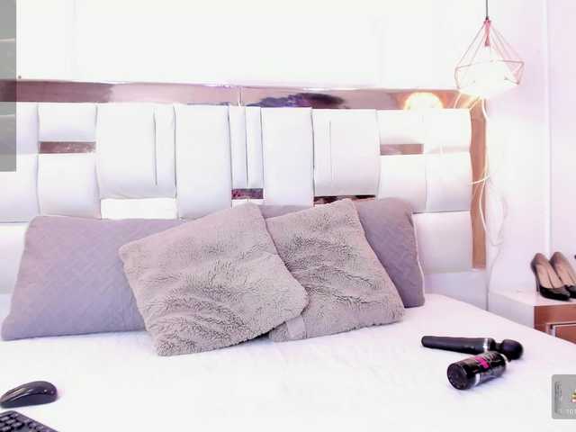 Skylar-Smith's BongaCams show and profile